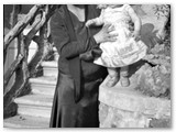 1930 circa - Lina Borghini nei conti Trojani con la figlia AnnaMaria a Villa Lina 