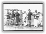 Anni '20 - La famiglia Giusti- Caracciolo sulla spiaggia