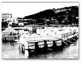 1908 - Il primo stabilimento balneare Corucci. La casetta dei pescatori Aliboni c'� ancora