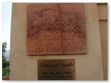 L'ingresso alla Fattoria di Castello di Castelnuovo oggi Residenza Anziani e Disabili, che ospita nella sua sala TV la conclusione di questa passeggiata. La storia della Fattoria  e del restauro  scaricabile dal sito alla sezione Scaricolibri