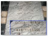 Sul pavimento: Elisa Berti Mantellassi deceduta a 96 anni (1878-1974)