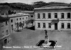 1952_Pza_Carducci.jpg (39264 byte)