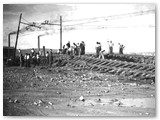 1 ottobre 1949 - Esondazione in sponda destra del fiume Fine. Effetti sulla ferrovia a sud di Rosignano S. (Foto PO.Squarci).