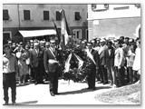 La corona ai Caduti in piazza Carducci a Rosignano M.mo