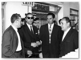 1951 - Cerimonia con il Sindaco Marchi perch il negozio di via del Popolo si evolve da tradizionale a libero servizio. Demiro Marchi, Agostini, Biancani.