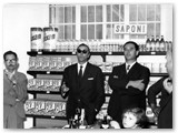 1951 - Cerimonia con il Sindaco Marchi perch il negozio di via del Popolo si evolve da tradizionale a libero servizio. 