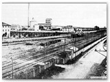 1923 - L'Aurelia davanti la stazione, pi avanti l'ospedale in costruzione