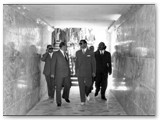 1956 - Il Sindaco accompagna il Prefetto