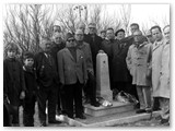 25 aprile 1974 - Sulla lapide a Oberdan Chiesa