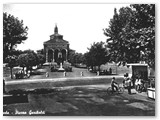 La piazza fine anni '50