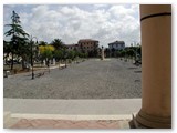 La grande piazza vista dalla scalinata della chiesa di S.Leopoldo