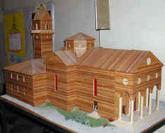 Chiesa_vada_modello.jpg (331928 byte)