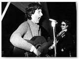 1 maggio 1973 - Manifestazione antifascista. Concerto folk canta Giovanni Marini.