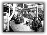 Anni '50 - Compressori impianto frigo liquefazione cloro nel reparto Cloro Liquido.