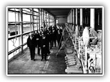 1963 - Il Ministro dell'Industria Giuseppe Togni e l'On. Giovanni Gronchi visitano la sala celle all'Aniene, in occasione della cerimonia per i 100 anni del Gruppo e 50 in Italia (vedi a parte).